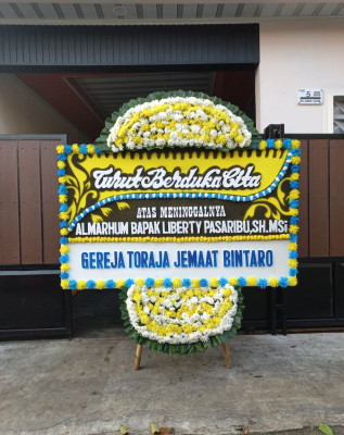 Papan Bunga Duka di Sekolaq Darat