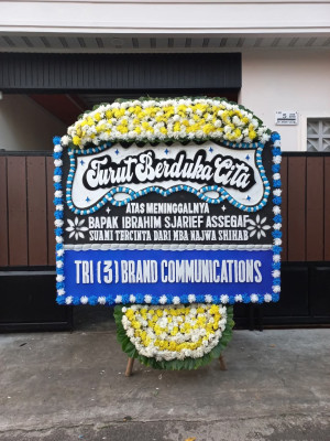 Papan Bunga Duka di Sekolaq Darat